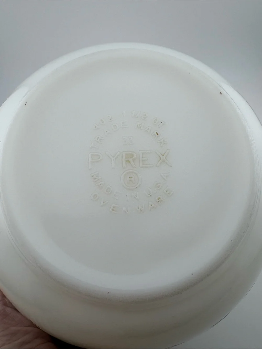 Vintage Pyrex Early American 402 1.5 Quart Mixing Bowl